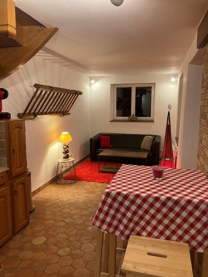 La Petite Maison De La Vallee Bazainville Eksteriør bilde